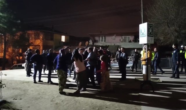 İki grup arasında taşlı, sopalı park yeri kavgası: 6 yaralı