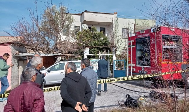 İzmir'de ev yangınında bir kişi öldü
