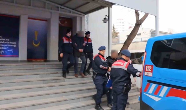 Jandarmadan eş zamanlı uyuşturucu operasyonu: 3 şüpheli tutuklandı