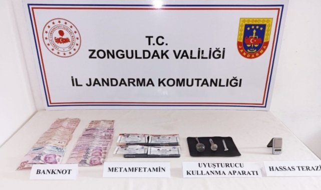 Jandarmadan uyuşturucu operasyonu: 3 tutuklu