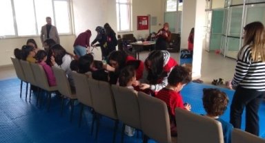 KAEÜ'de depremzede çocukların sosyalleşmesi için çalışmalar yürütülüuyor