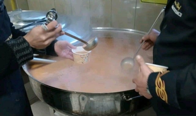 Kafkas Üniversitesi deprem bölgesinde yardımlarını sürdürüyor