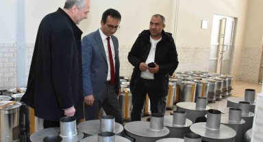 Karaman'da depremzedeler için üretilen sobalar afet bölgelerine gönderildi