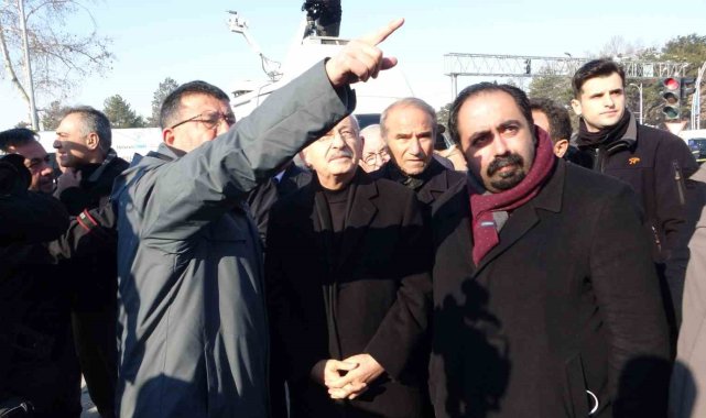Kılıçdaroğlu, yıkılan Hayat Sitesi'nde incelemede bulundu