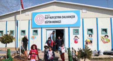Konteyner kentte ders zili çaldı