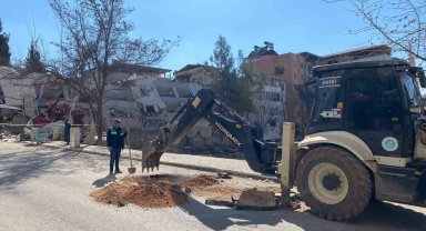 Manisa Büyükşehir Belediyesi yaraların sarılması için kolları sıvadı