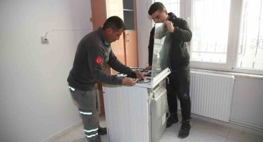 Merkezefendi'de depremzedelere mobilya ve beyaz eşya desteği verildi