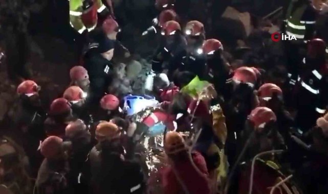 Mezarı kazılmış bekleniyordu, 258 saat sonra enkazdan Neslihan sağ kurtarıldı