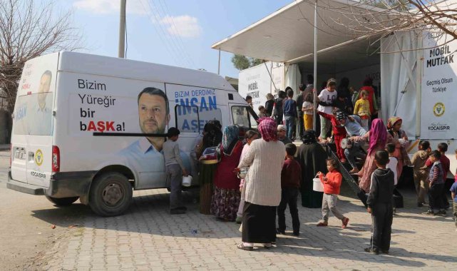 Mobil mutfak tırı depremzedelerin hizmetinde