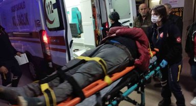 Motosikletli iki çocuk kazada ölümden döndü