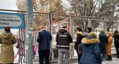 Narkotik Polisinden Okullarda Denetim