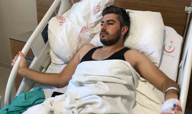 Pencereden atlayan depremzede, "Çok fazla ses, uğultu ve titreme vardı"