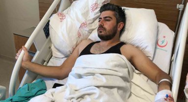 Pencereden atlayan depremzede, "Çok fazla ses, uğultu ve titreme vardı"