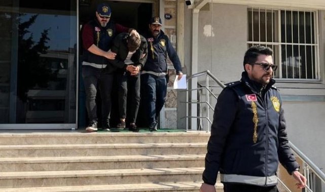 Polis görünümlü dolandırıcı suçüstü yakalandı