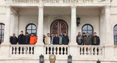 Sınava hazırlanan depremzede öğrenciler YKS için motivasyon depoladı