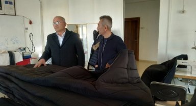 Sorgun'da depremzedeler için 245 adet tulum dikildi