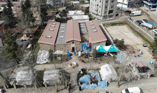 Tarihi cezaevi depremde dimdik ayakta kaldı