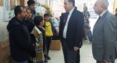 Turgutlu'da depremzedeler için 'Sosyal Market' açıldı