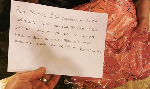 Ülkeyi yasa boğan depremde miniklerden duygulandıran hareket