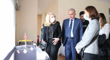 UNİCEF Genel Direktörü Catherine Russell depremzede çocukları ziyaret etti