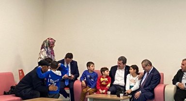 Vali Orhan Tavlı Menteşe'de Depremzedelerle bir araya geldi