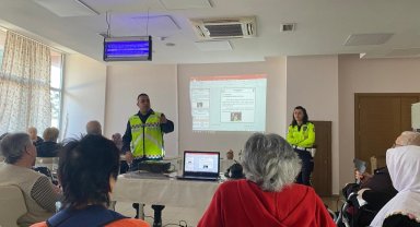 Yalova'da jandarmadan trafik güvenliği eğitimi