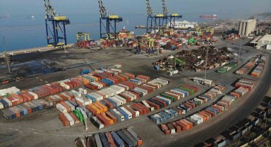 Yangının ardından İskenderun Limanı'ndaki ayrıştırma çalışmaları havadan görüntülendi