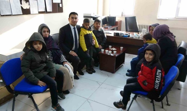Yüksekova'ya yerleştirilen depremzede öğrenciler ders başı yaptı