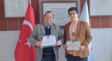 'Fizik' projeleriyle dünya birincisi oldular ve altın madalya kazandılar