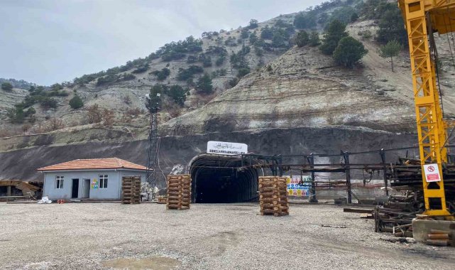 Ankaralı madenciler 9 günde 64 kişiyi yaralı olarak kurtardı