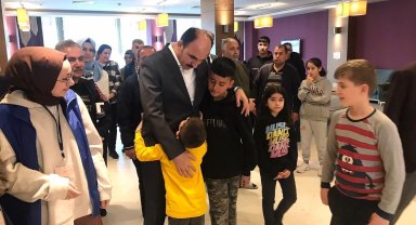 Başkan Altay Konya'da misafir edilen depremzedelerle buluştu