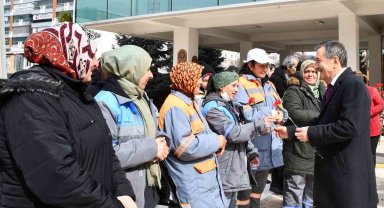 Başkan Ataç kadın çalışanların gününü kutladı