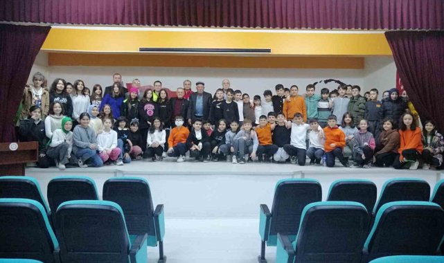 ÇAKÜ'de anlamlı konferans: 'Yaşlılar ve saygı' konusu konuşuldu