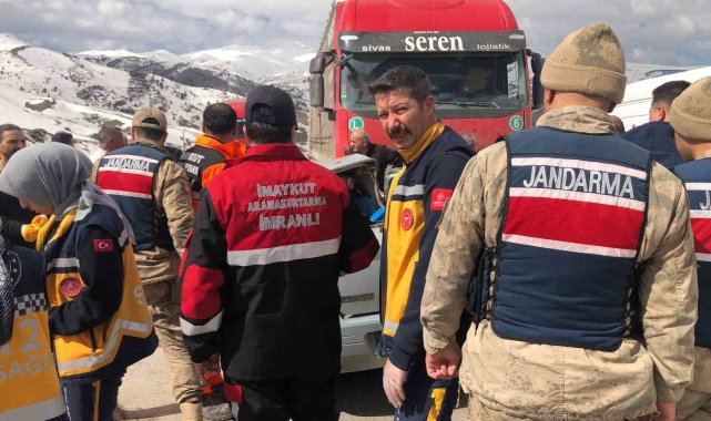 Depremzede aile kaza geçirdi; 1 ölü 5 yaralı