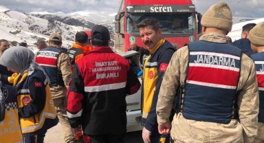 Depremzede aile kaza geçirdi; 1 ölü 5 yaralı