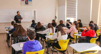 Depremzede öğrencilere kucak açtılar