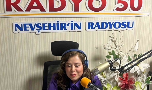 Depremzedelere yazdığı şiirle yüreklere dokundu
