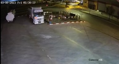 Gökyüzü aydınlandı, tır beşik gibi sallandı