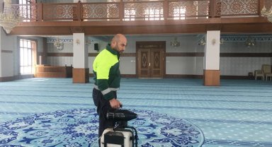 Keçiören'de camilerde Ramazan temizliği