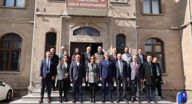 Nevşehir'de Paşa Konağı Halk Kütüphanesi açıldı