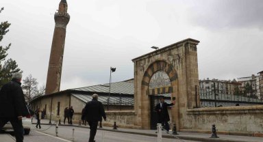 Sivas'ta 9 camide hatimle teravih namazı kılınacak