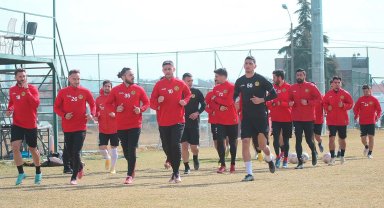Transfer tahtasını tekrar açan Eskişehirspor toplam 20 futbolcuyu renklerine bağladı