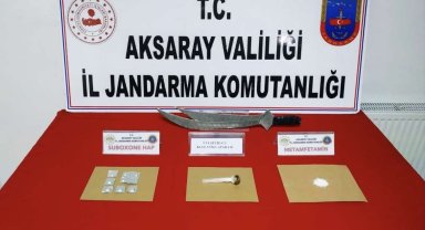 Uyuşturucu tacirlerine jandarma baskını: 2 gözaltı