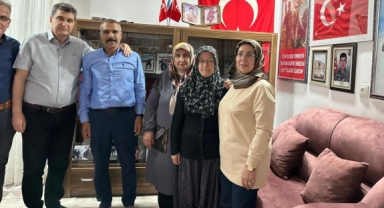 AK Parti’den şehit ailesine ziyaret