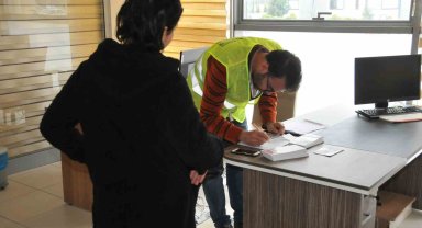 Akşehir Belediyesinden depremzedelere yardım çeki