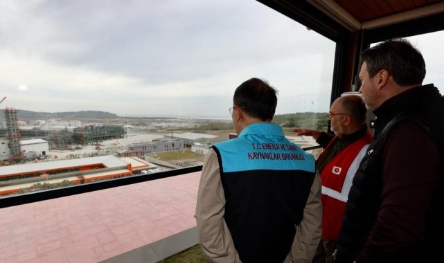 Bakan Dönmez, dev açılış öncesi Filyos'ta incelemede bulundu