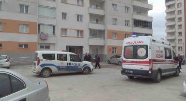 Feci yangında ağır yaralanan anne öldü