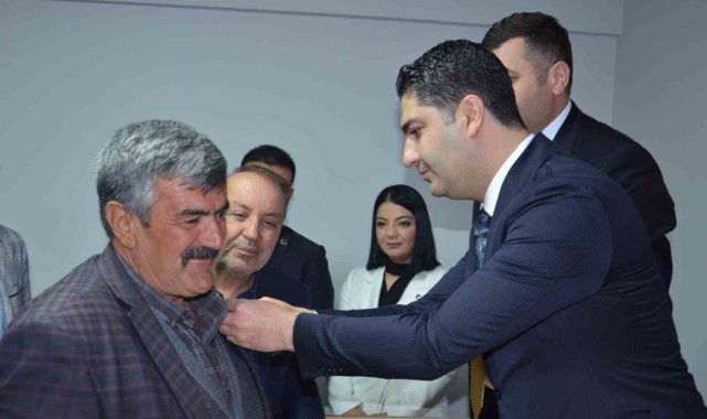 İYİ Parti'den 200 kişi MHP'ye katıldı