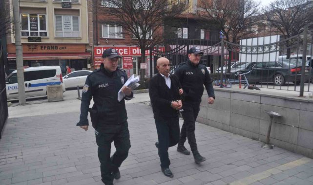 Jandarma aracı ve minibüse çarpan otobüsün şoförü adliyeyi sevk edildi