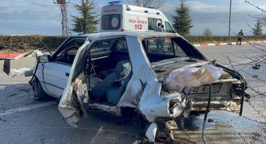 Karaman'da üç otomobilin karıştığı zincirleme kaza: 3 yaralı